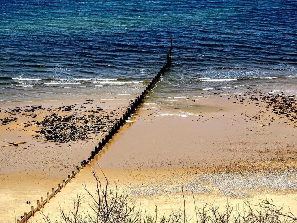 Gone To The Beach Flat 1 Ханстантон Экстерьер фото
